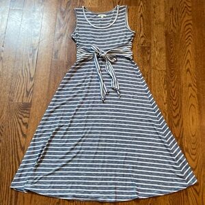 Max Studio A line tie waist midi dress